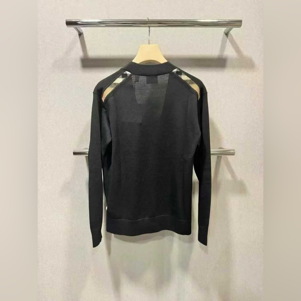 New Burberry women cardigan size L black and check